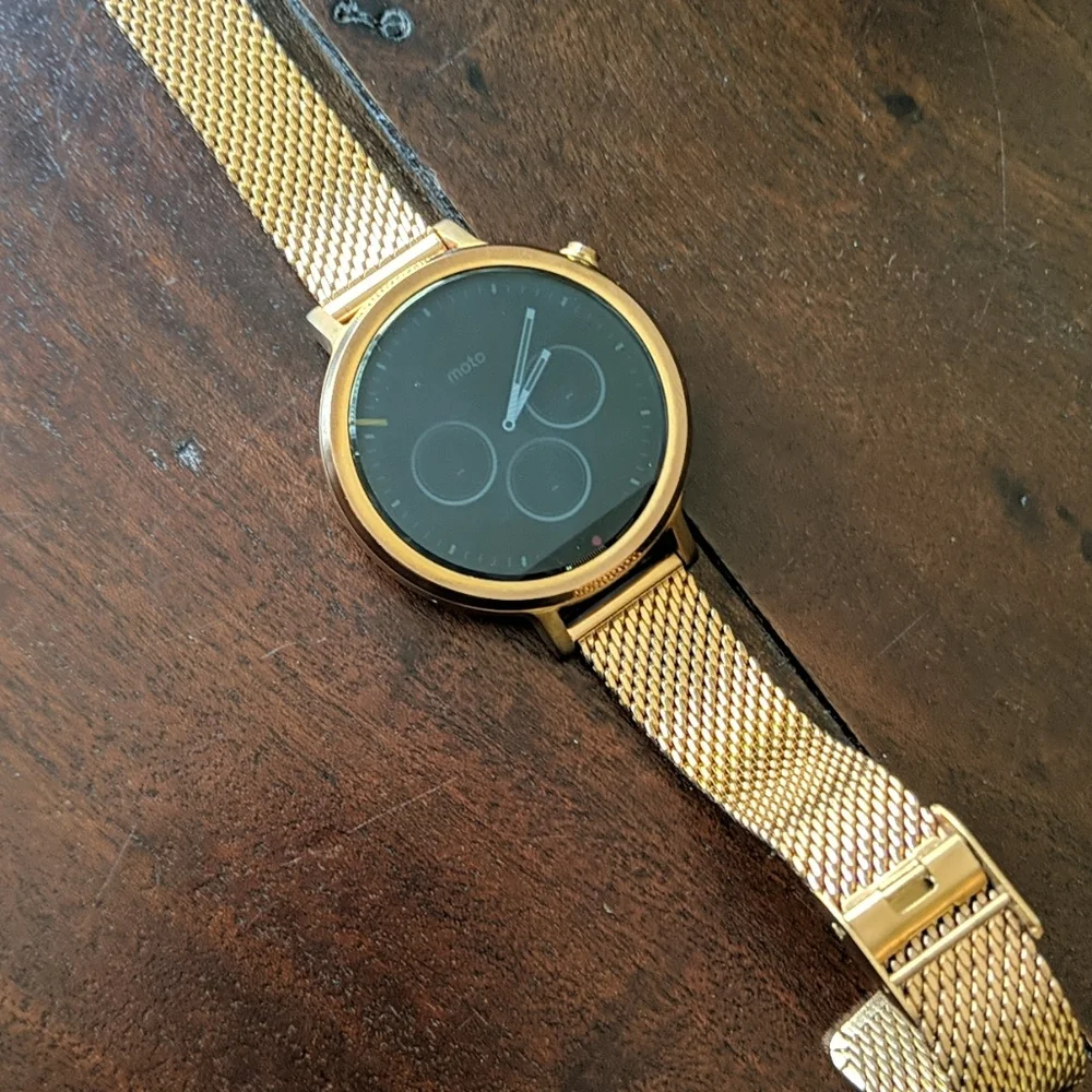2nd Gen Moto 360 Smart Watch in Rose Gold